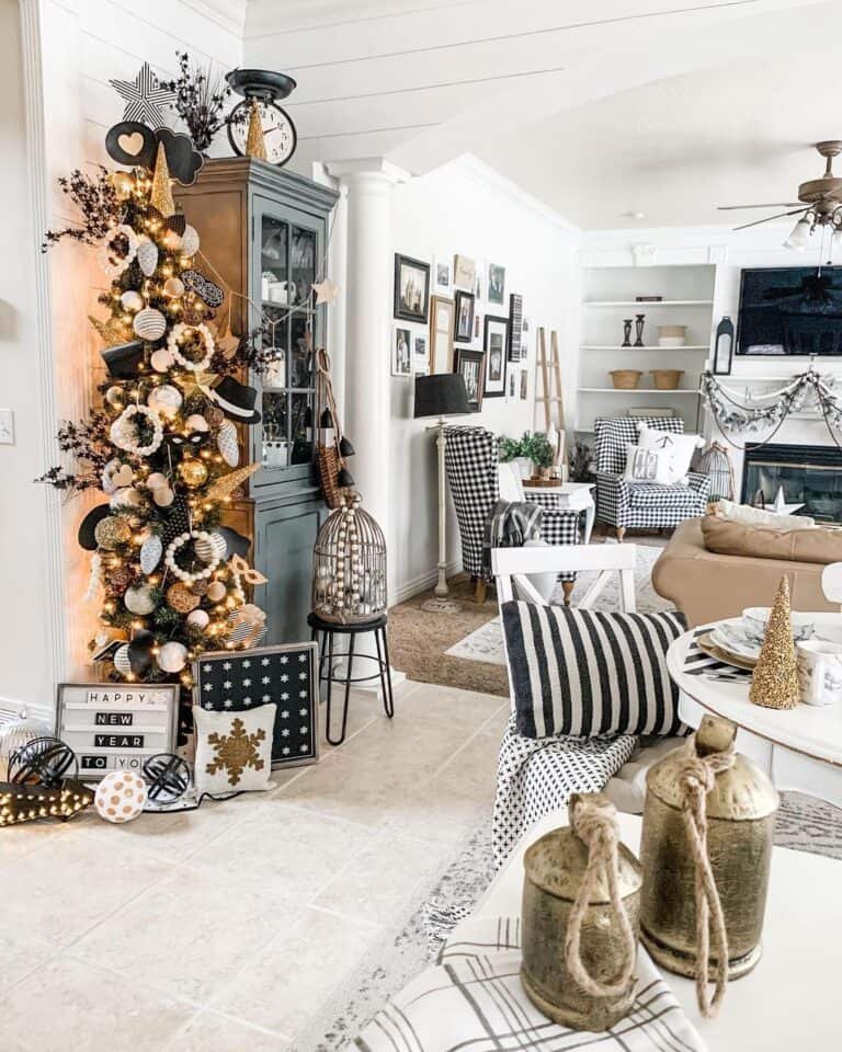 Black White Tree