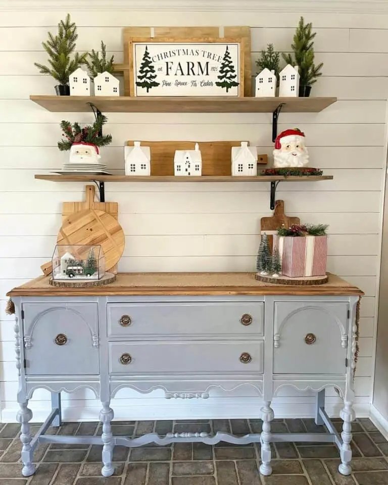 Buffet Christmas Display