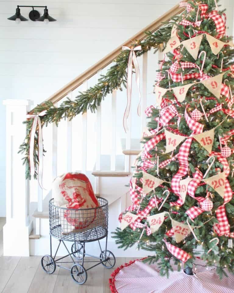 Burlap Bunting Tree