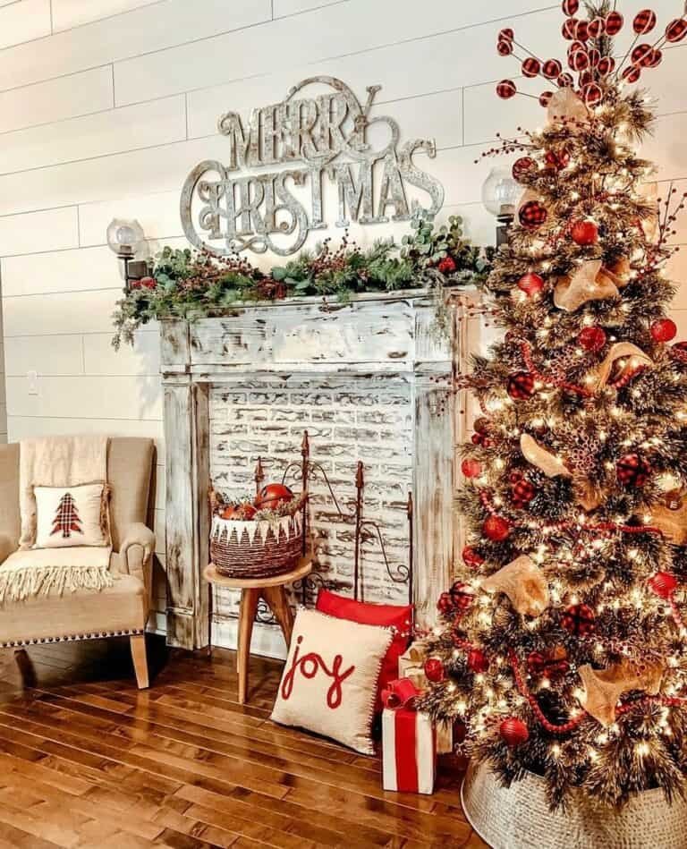 Burlap Red Ornaments