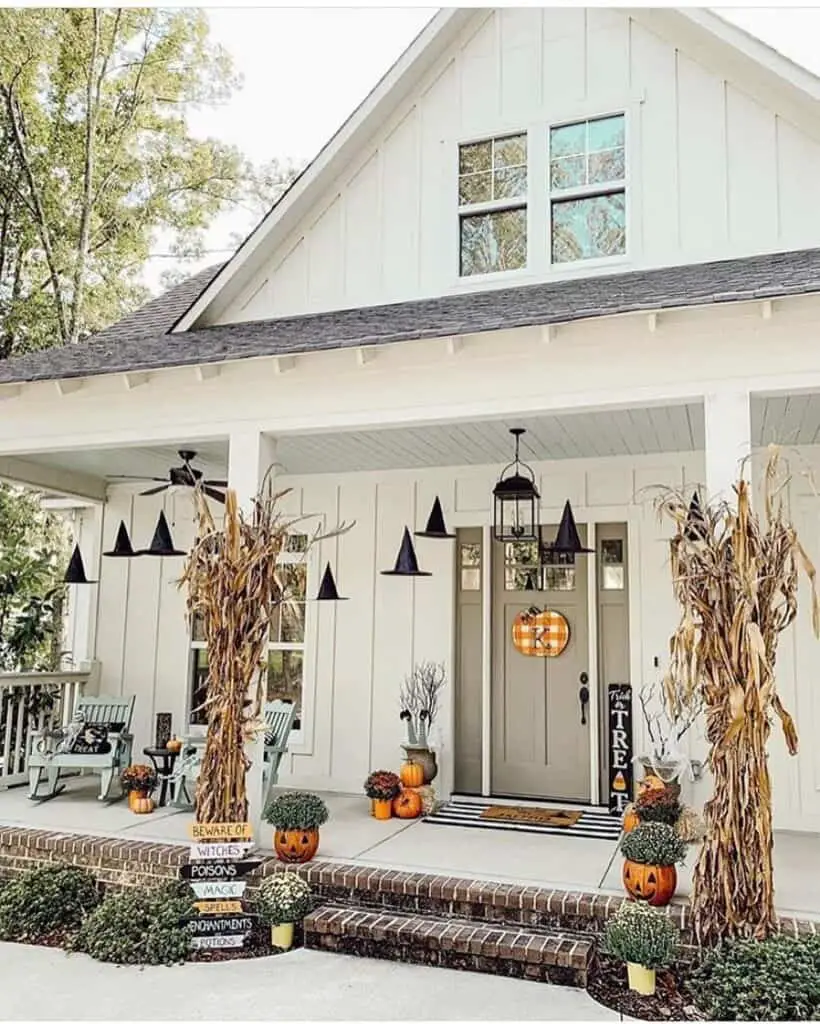 Charming Halloween Porch Decor