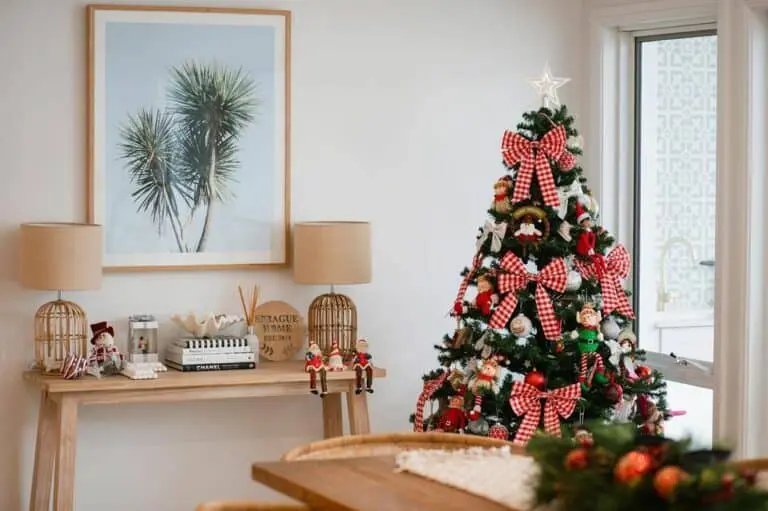 Checkered Ribbon Tree