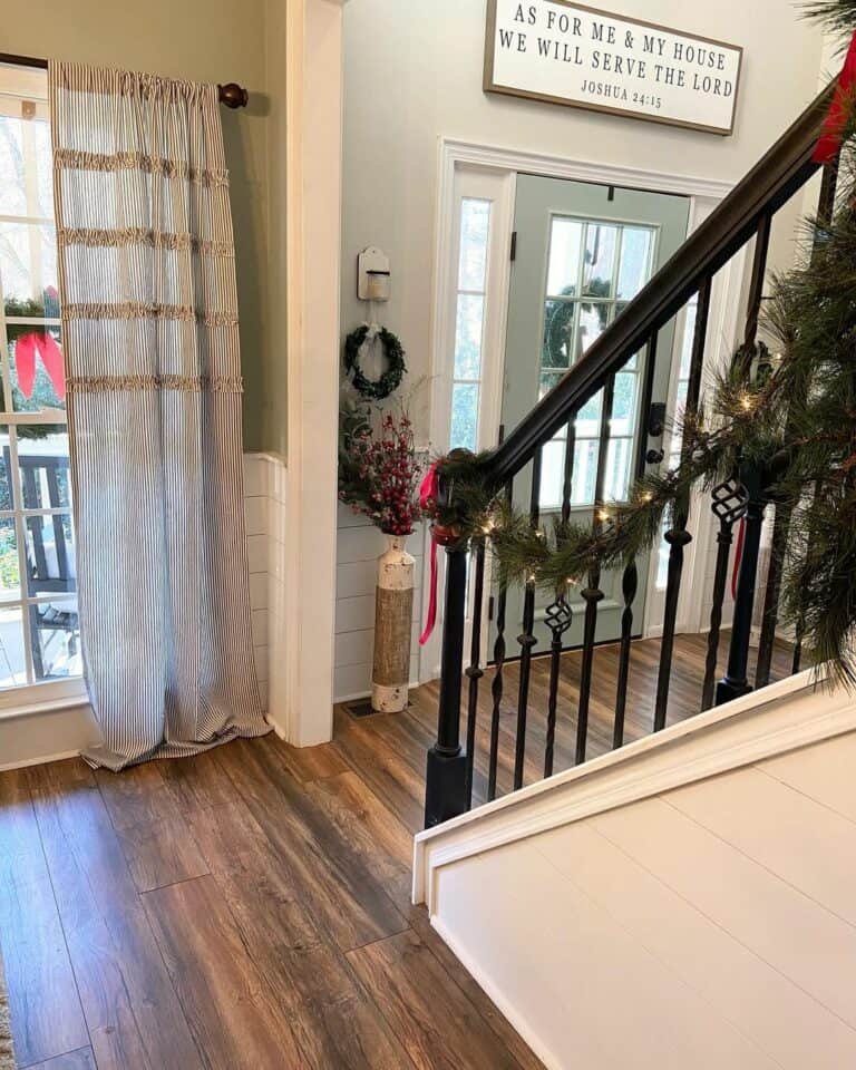 Christmas Entryway Decor