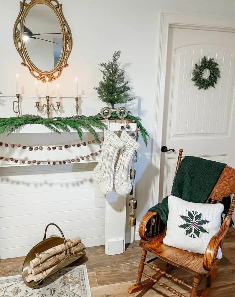 Christmas Mantel Decorating
