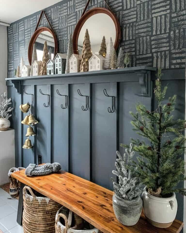 Christmas Shelf Display
