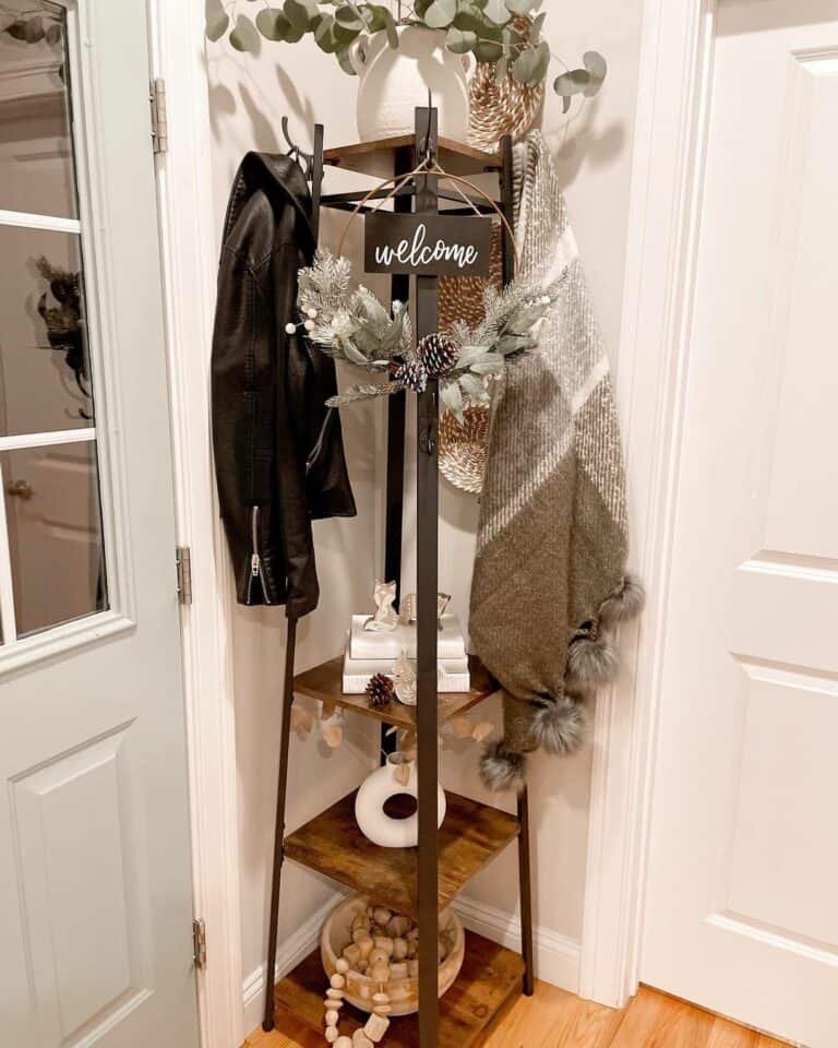 Entryway Wreath Display