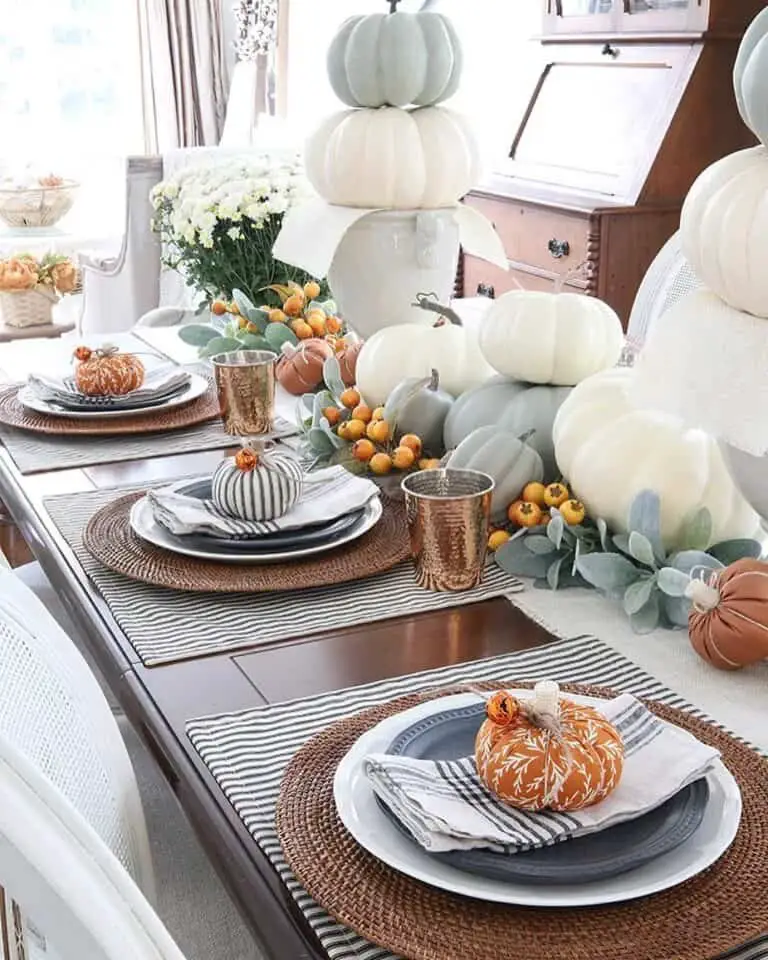 Fall Table Pumpkin Decor