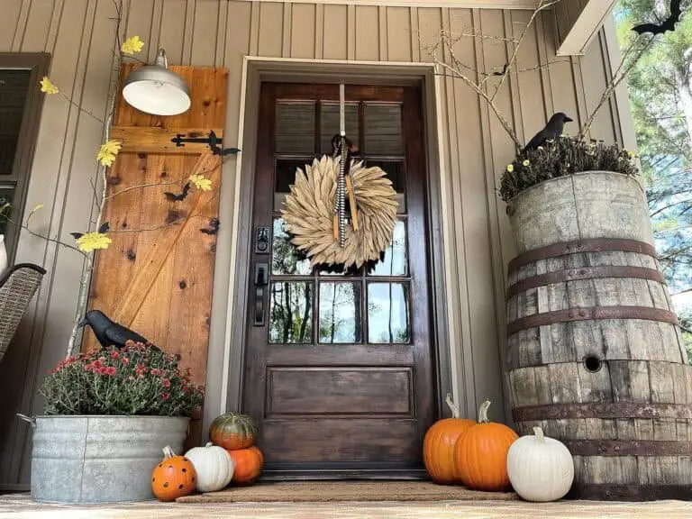 Farmhouse Exterior Halloween Decor
