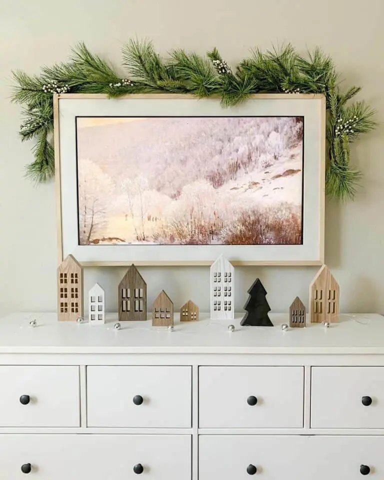 Frame TV Christmas Display