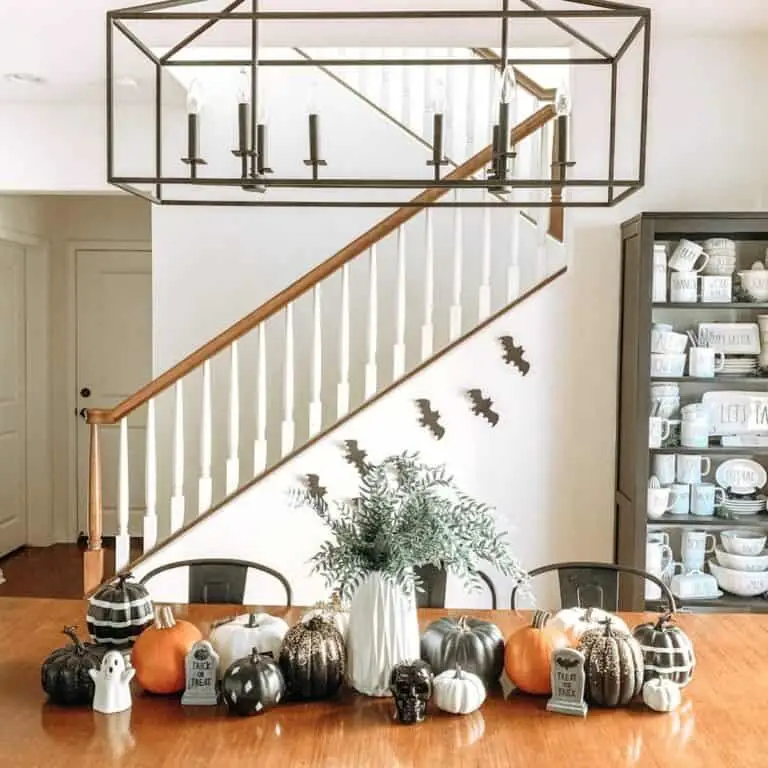 Graveyard Pumpkin Display
