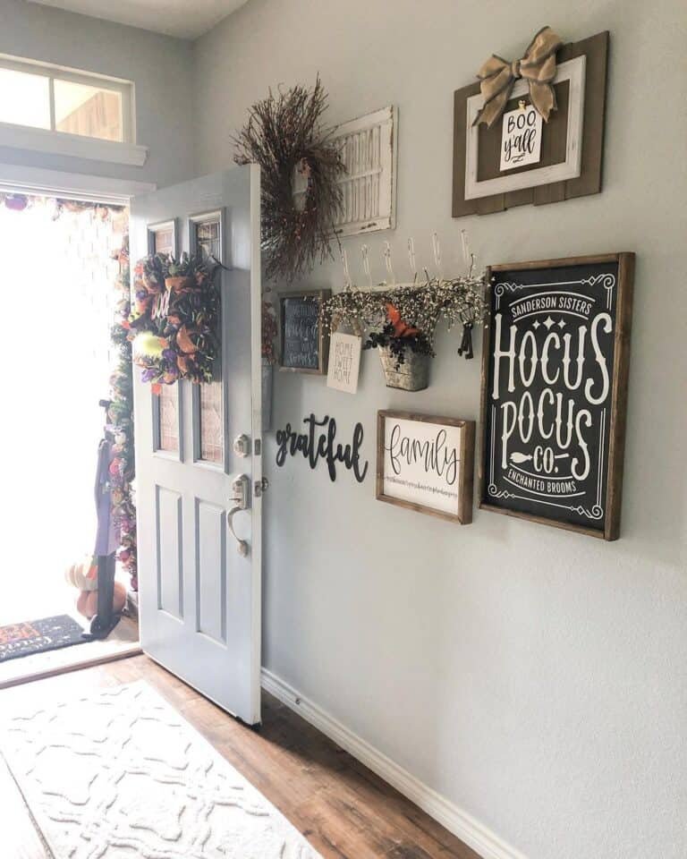 Halloween Entryway Decor