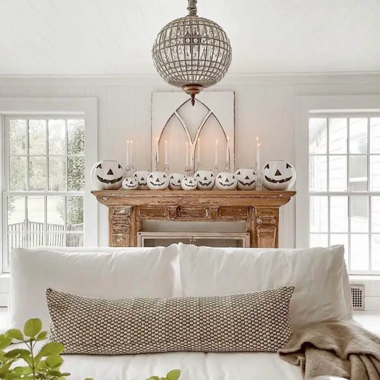 Halloween Pumpkin Mantel Decor