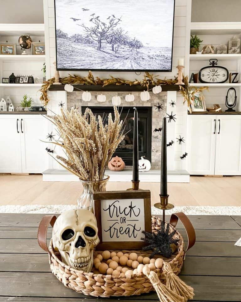 Halloween Tray Centerpiece