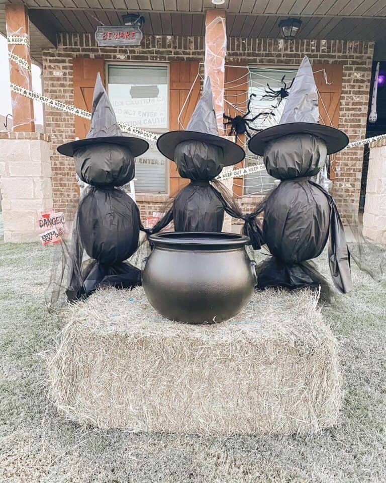 Hocus Pocus Outdoor Display