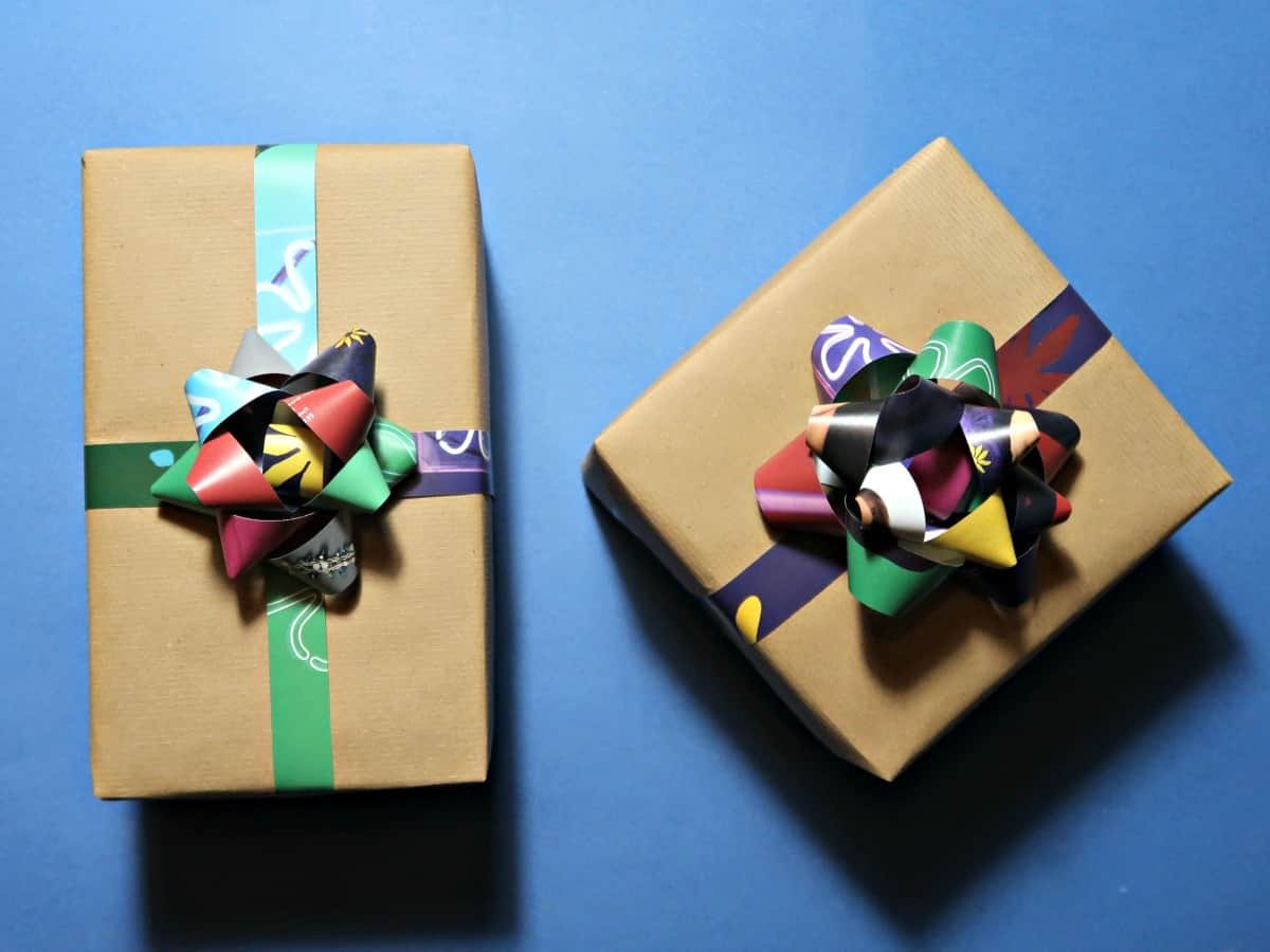 Magazine Gift Bows