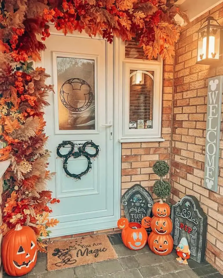 Mickey Mouse Halloween Wreath