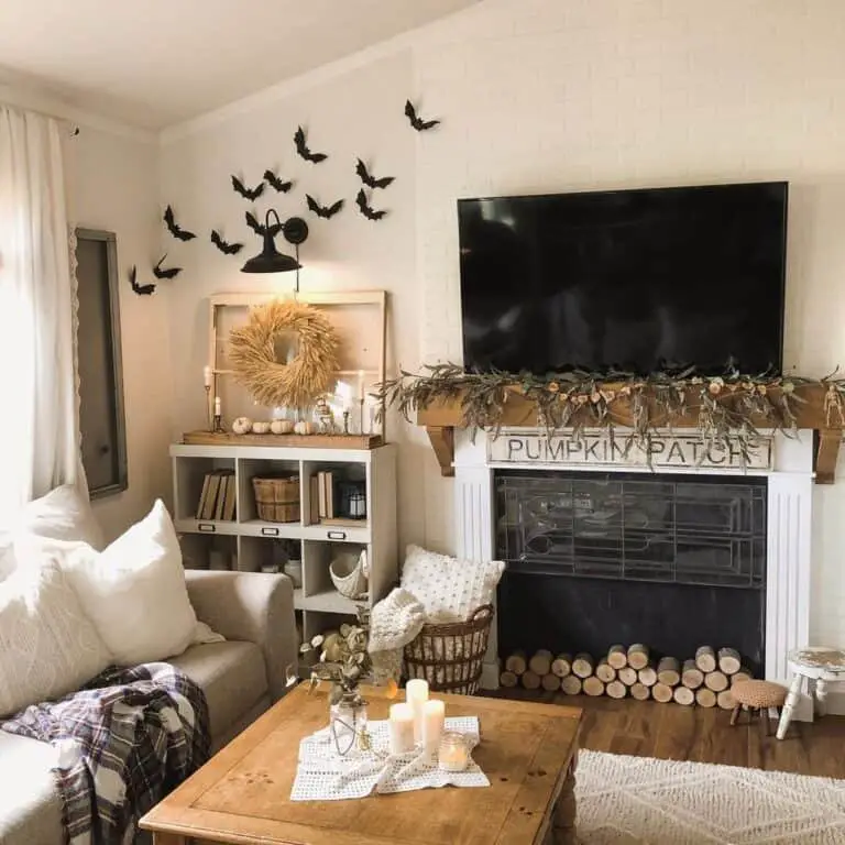 Neutral Autumn Living Room Decor