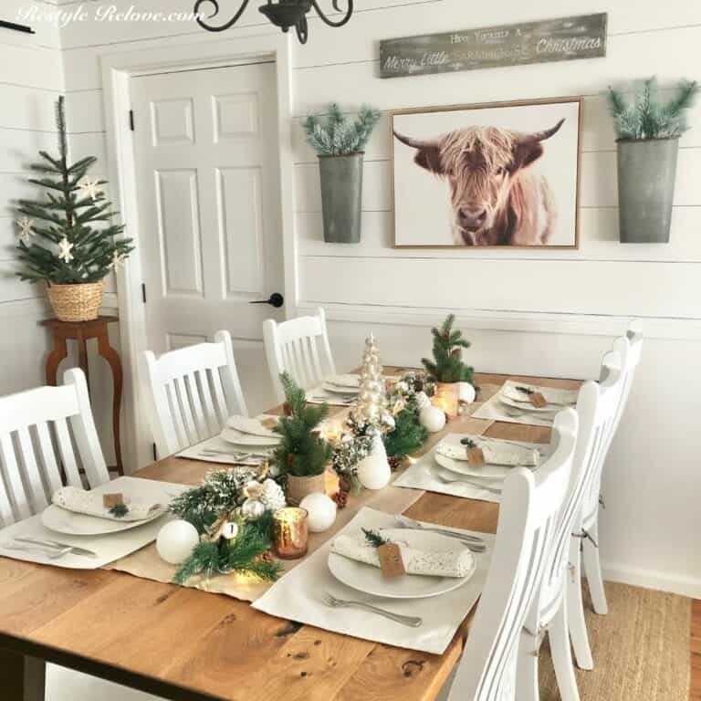 Neutral Christmas Tablescape