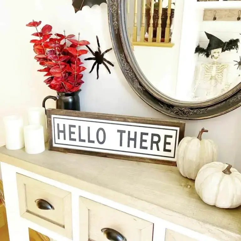 Neutral Farmhouse Décor with Red Leaves