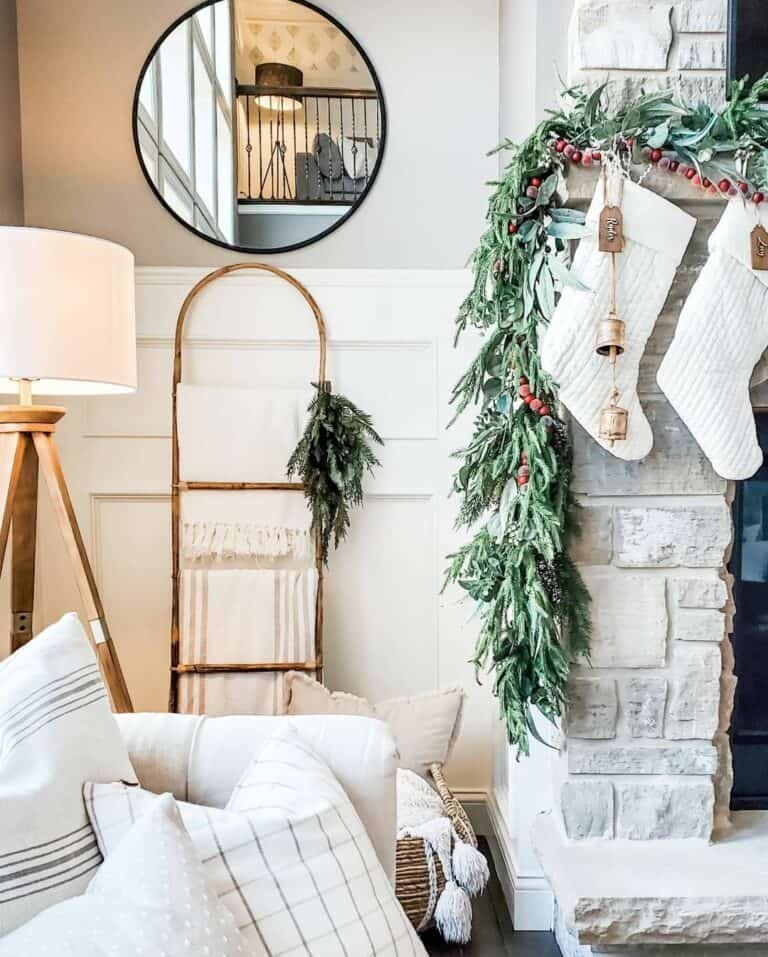 Neutral Mantel Display