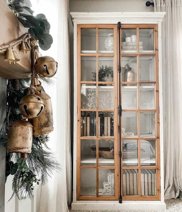 Neutral Mantle Bells