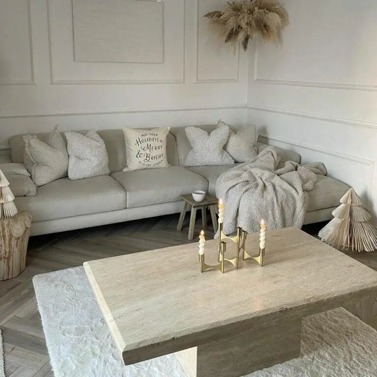 Neutral Metallic Accents