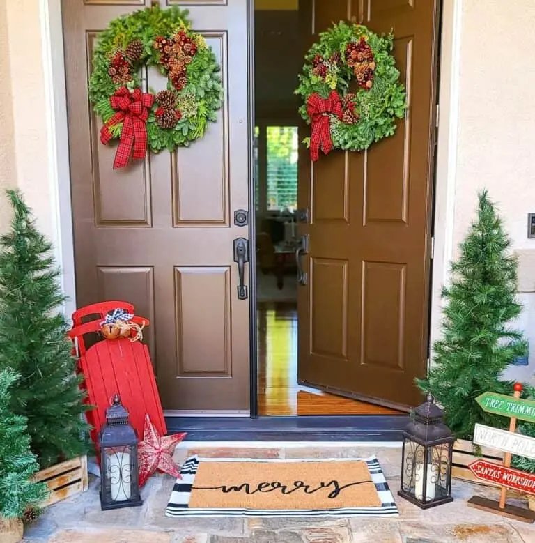 Pinecone Plaid Wreaths