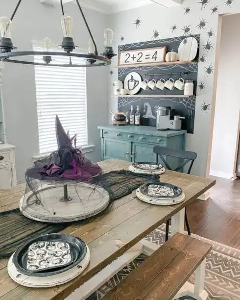 Purple Witch Hat Centerpiece