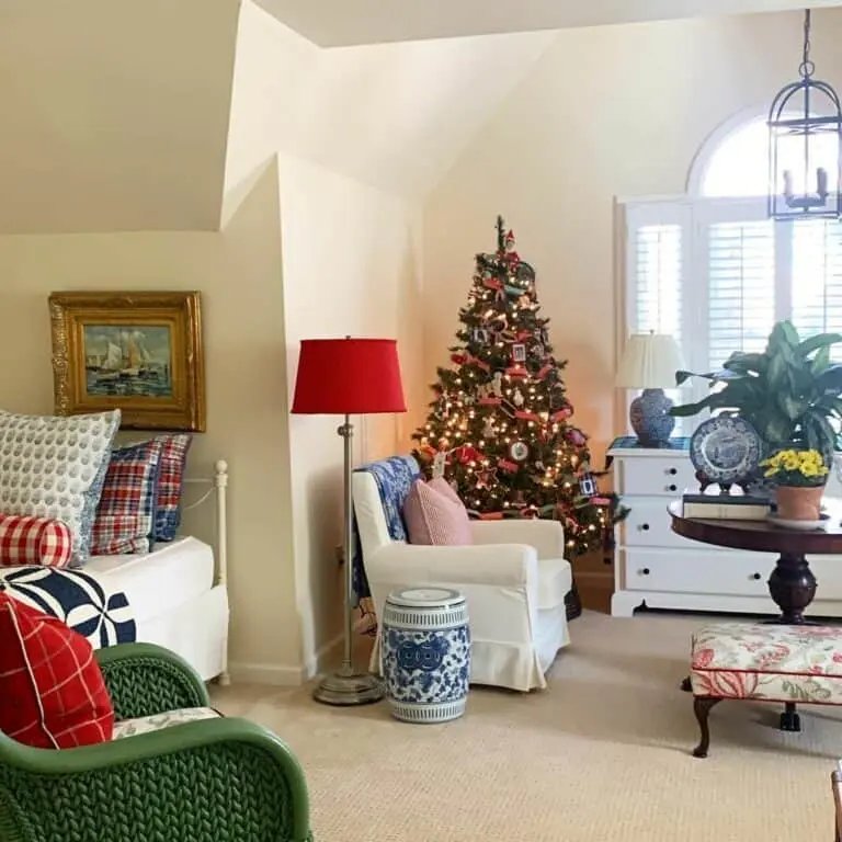 Red Green Decor