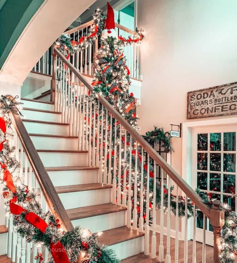 Red Green Garland Staircase