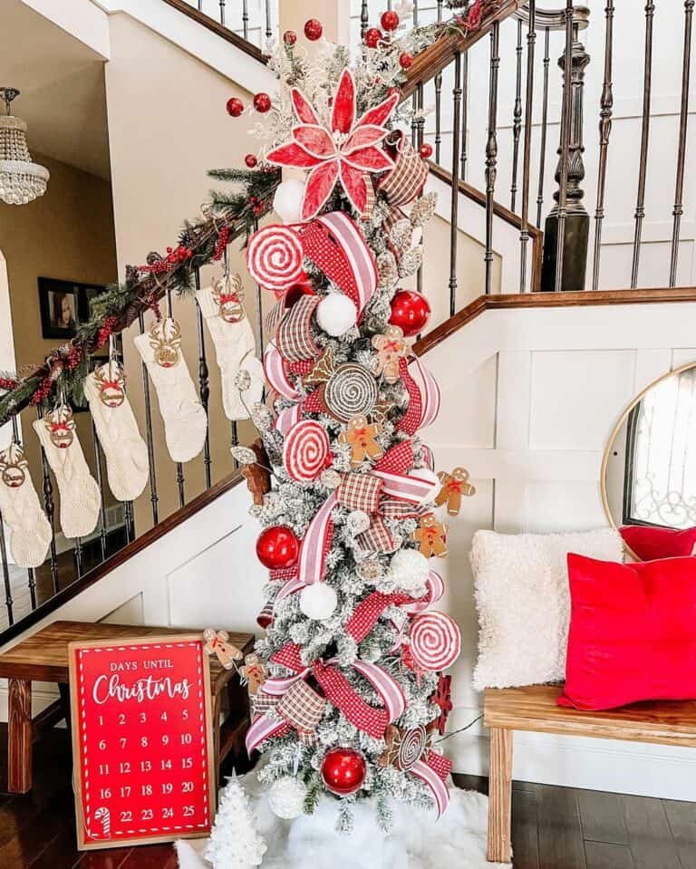 Red White Entryway Tree