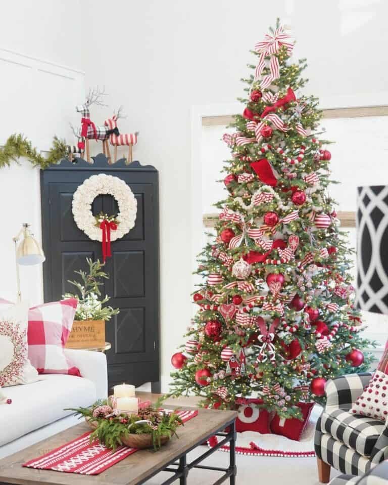 Red White Ribbon Tree