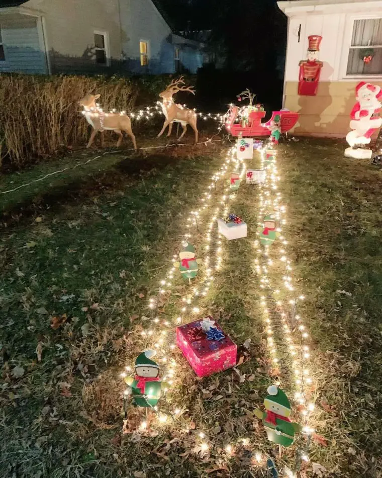 Santa Sleigh Display