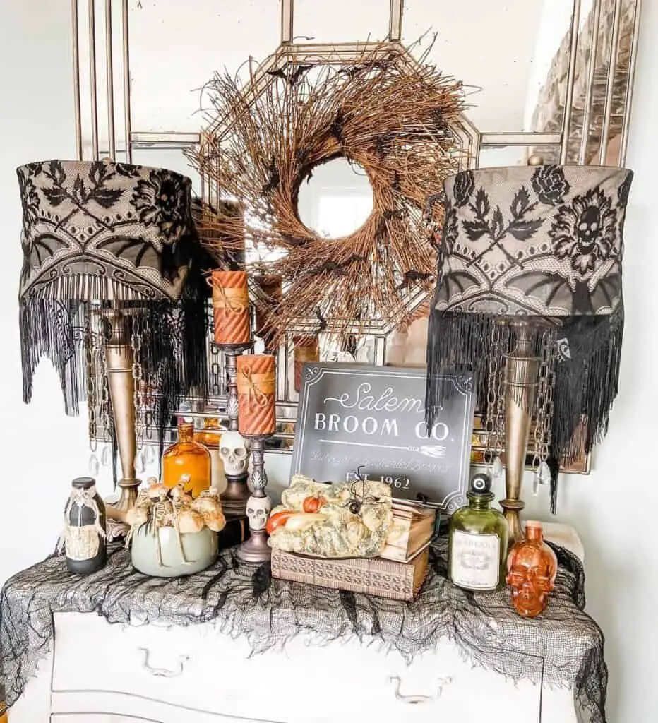 Scary Halloween Table Decor