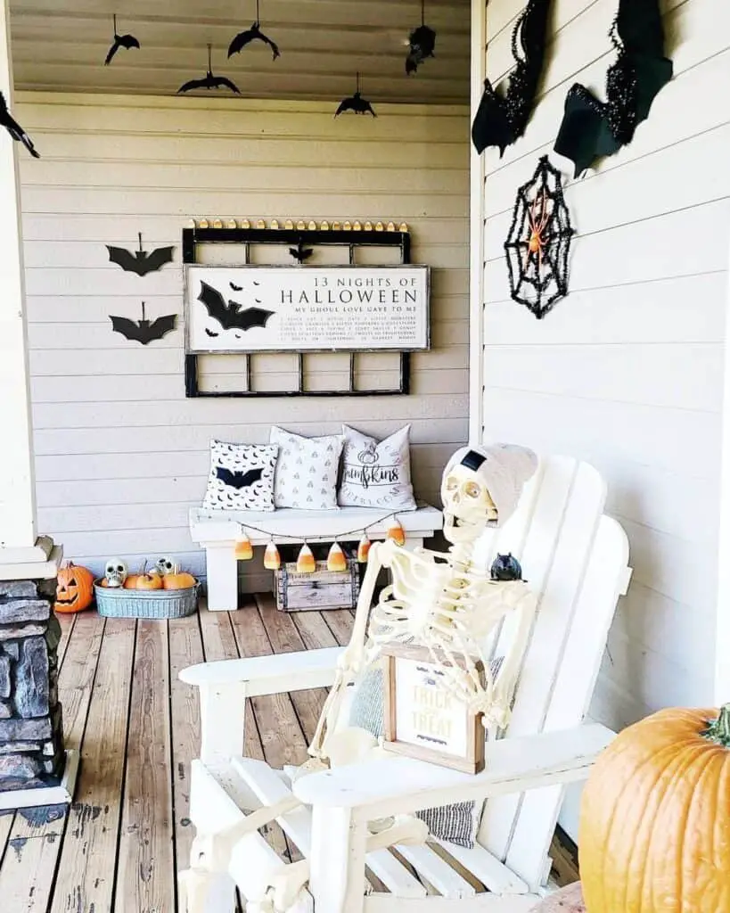 Skeleton and Cobweb Display