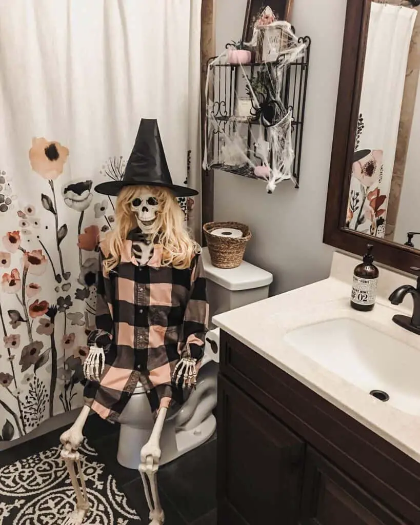 Skeleton Bathroom Decor