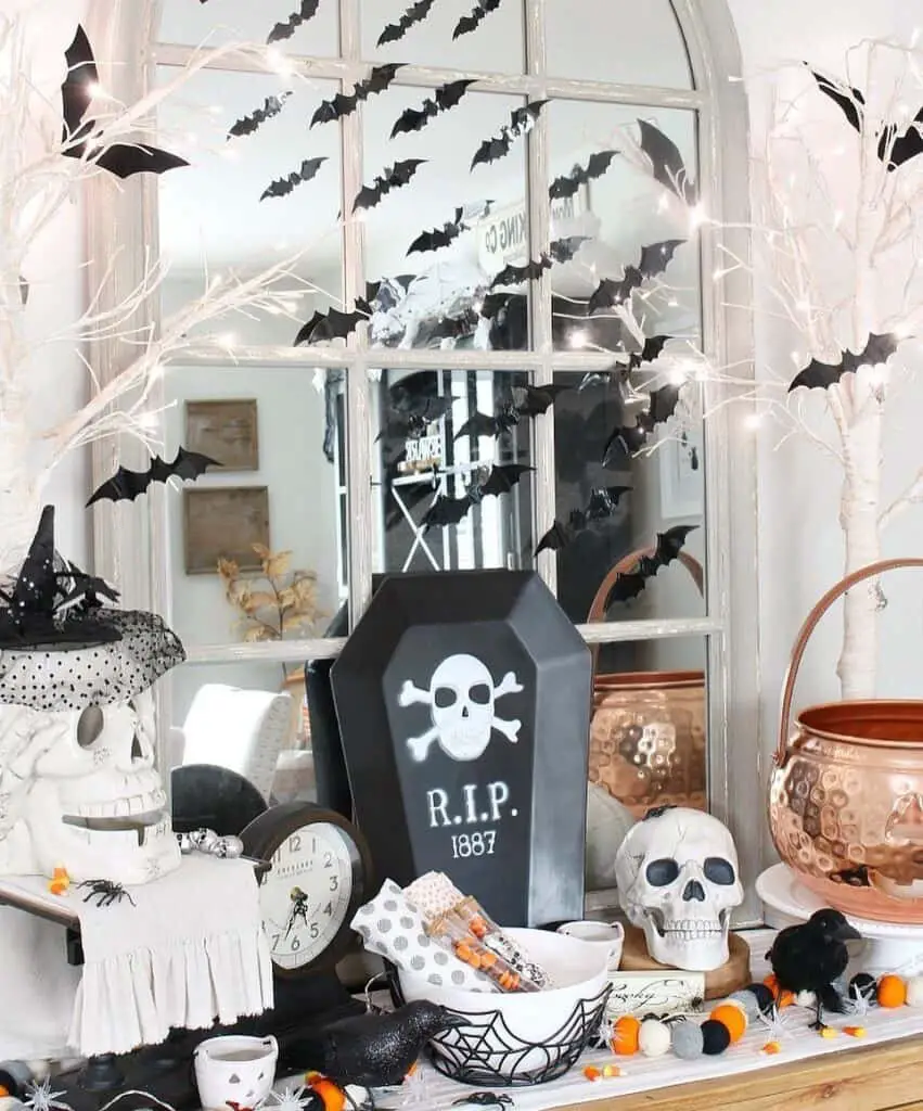 Skull Centerpiece Display