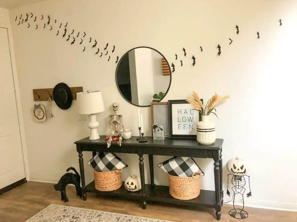 Smiling Jack-o'-Lantern Decor