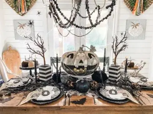 Spooky Halloween Centerpiece