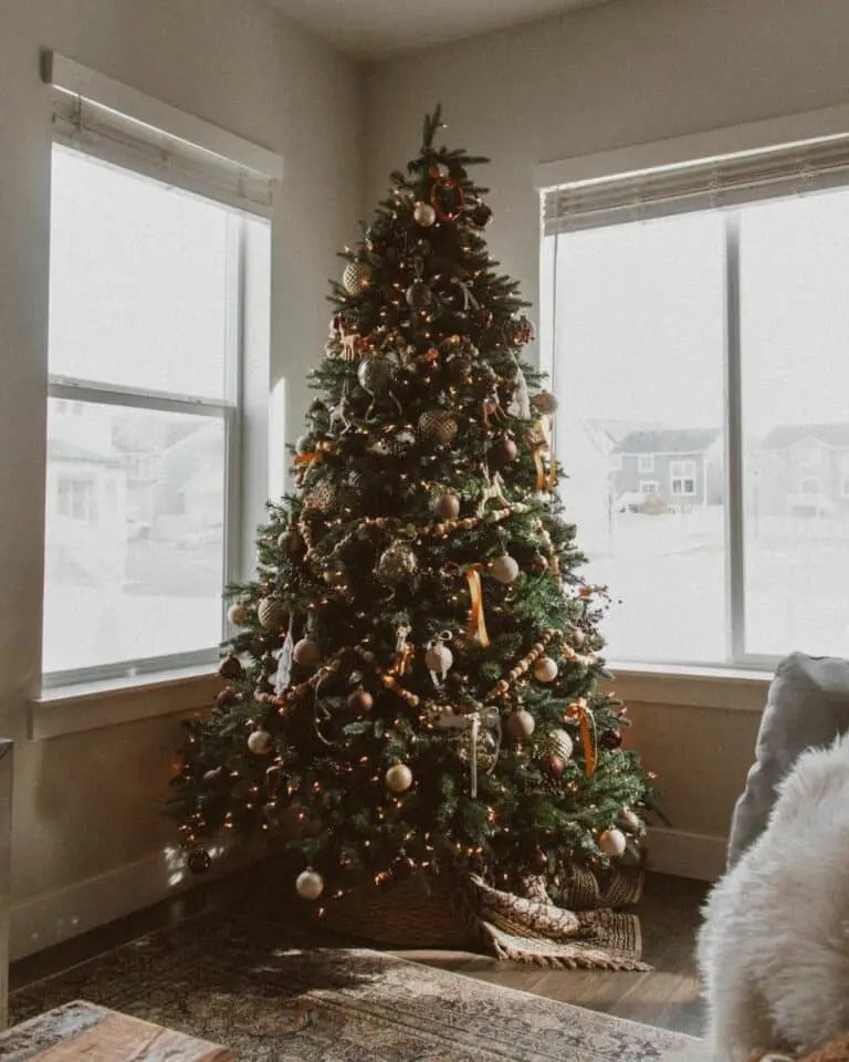 Vintage Ornament Tree