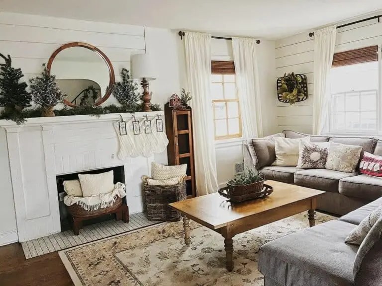 White Farmhouse Christmas