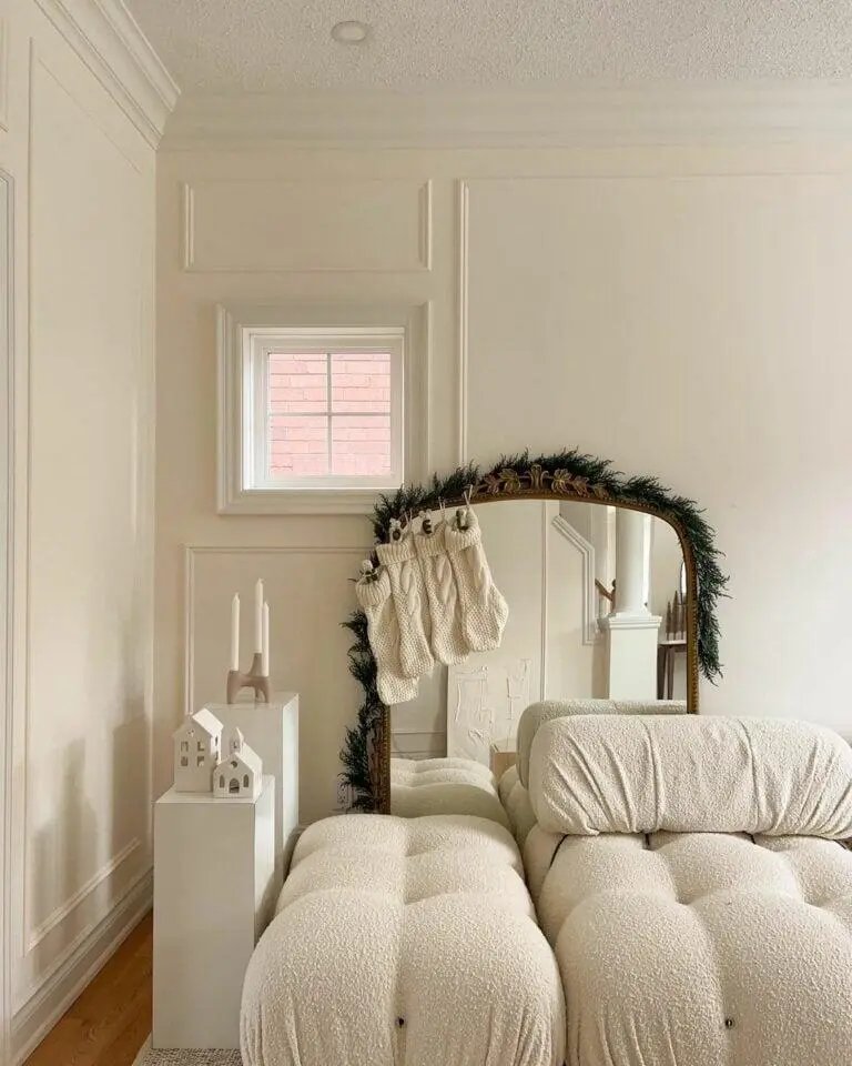 White Mirror Garland