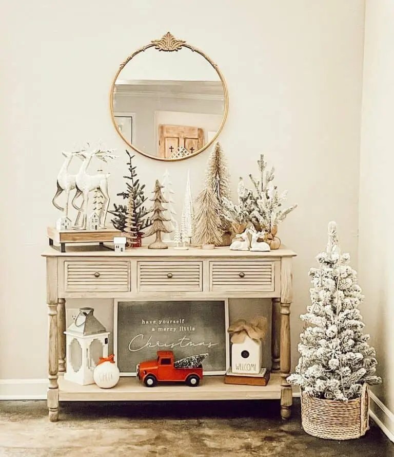 White Reindeer Console