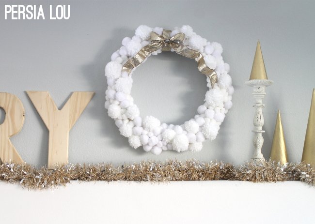 White Winter Wreath