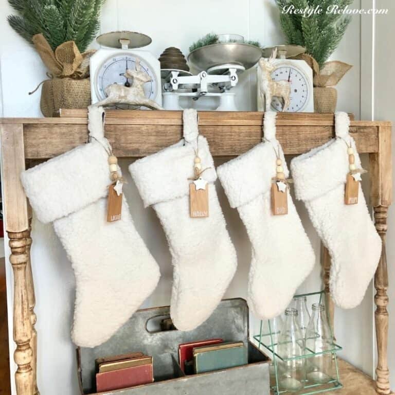 Wool Stockings Console