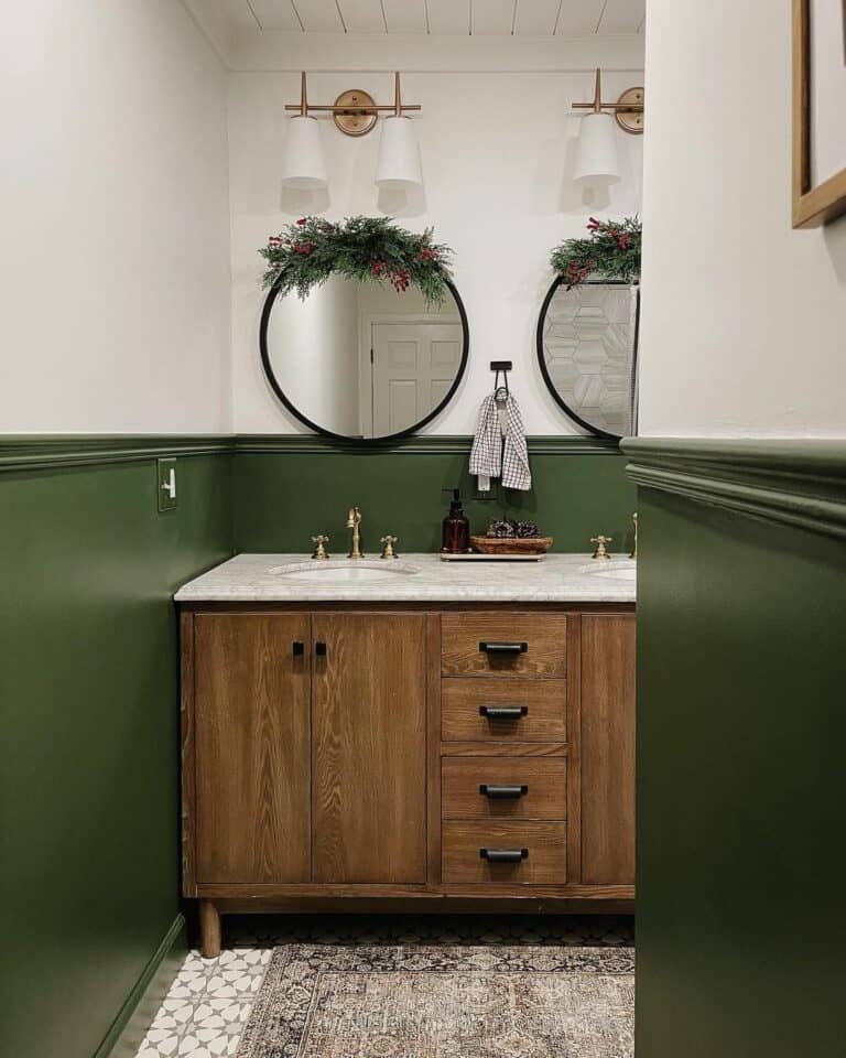 Bathroom Mirror Garland