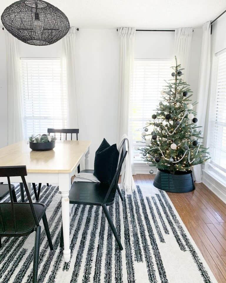 Black White Tree