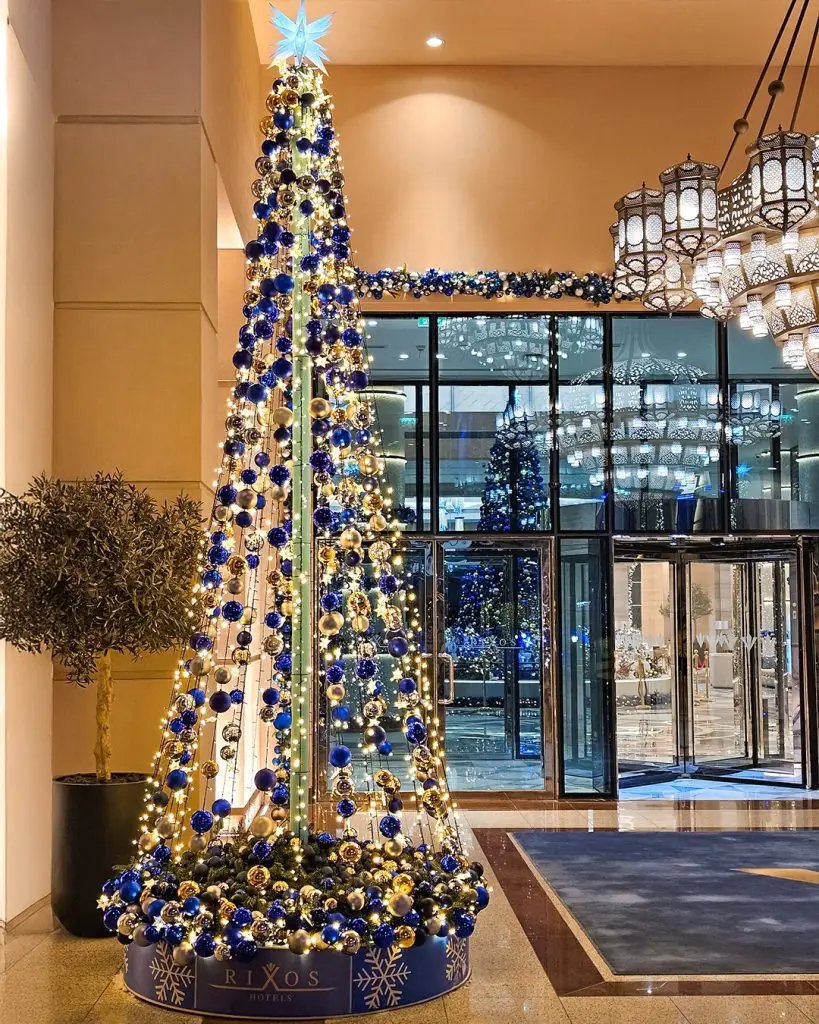 Blue Gold Hotel Tree