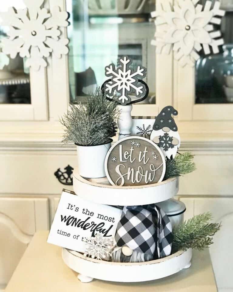 Buffalo Plaid Centerpiece