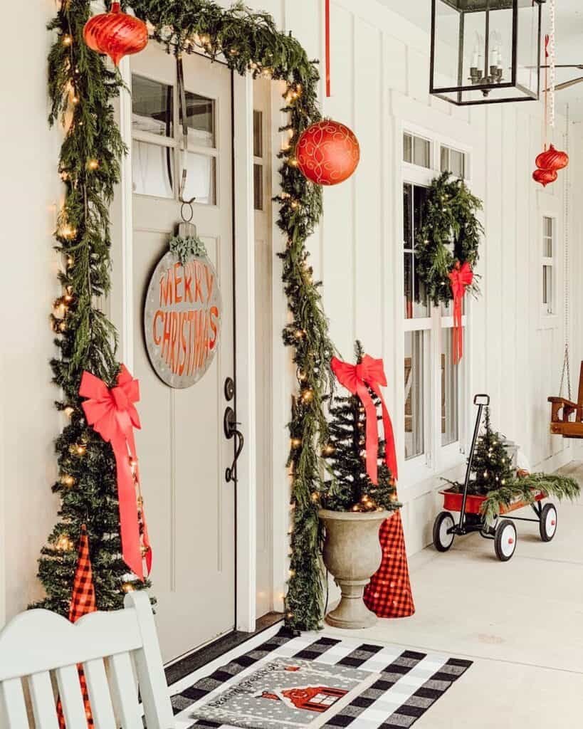Christmas Garland Displays